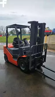 Diesel Forklifts 2017  Heli CPCD25 (22)