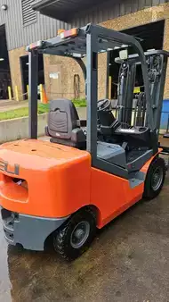 Diesel Forklifts 2017  Heli CPCD25 (29)