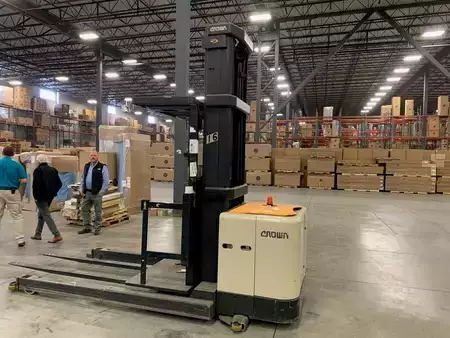 Order Picker 2017  Crown SP3580F-15 (1)