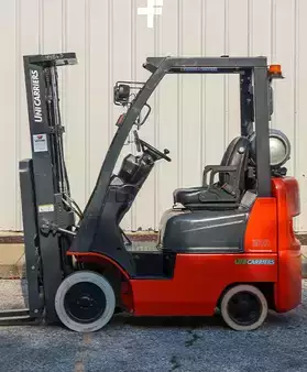 Montacargas GLP 2018  Nissan CF30LP (1)