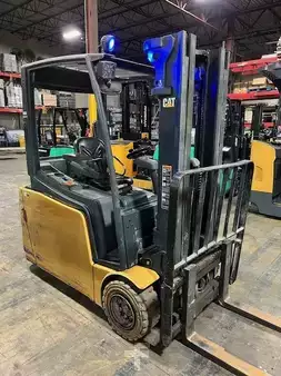 4-Wheel Electric 2015  CAT Lift Trucks 2ET3500 (2)