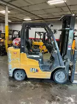 Montacargas GLP 2020  CAT Lift Trucks 2C8000-SWB (1)