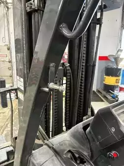 Montacargas GLP 2020  CAT Lift Trucks 2C8000-SWB (4)