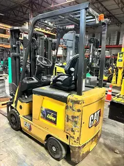4-Wheel Electric 2020  CAT Lift Trucks EC15N (2)