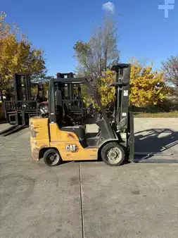 Montacargas GLP 2020  CAT Lift Trucks 2C8000-SWB (2)