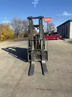 Montacargas GLP 2020  CAT Lift Trucks 2C8000-SWB (4)