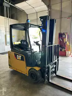 4-Wheel Electric 2016  CAT Lift Trucks 2ET4000 (32)