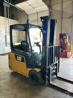 4-Wheel Electric 2016  CAT Lift Trucks 2ET4000 (38)