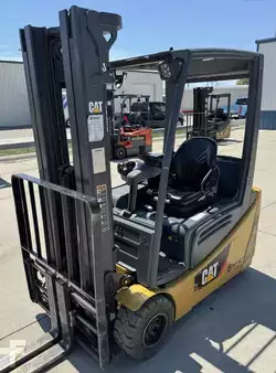 4-Wheel Electric 2016  CAT Lift Trucks 2ET4000 (6)