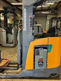 Reach Trucks 2020  Jungheinrich ETR230 (10)