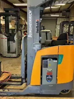 Reach Trucks 2020  Jungheinrich ETR230 (5)