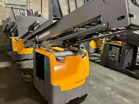 Surtidor de pedidos vertical 2025  Jungheinrich EKS314 (7)