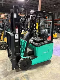 4-Wheel Electric 2014  Mitsubishi FB16PNT (1)
