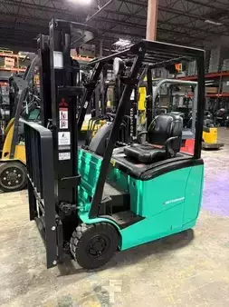 4-Wheel Electric 2014  Mitsubishi FB16PNT (11)