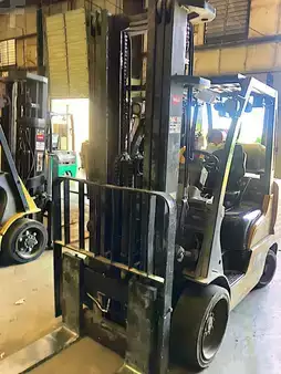 Montacargas GLP 2020  CAT Lift Trucks 2C8000-SWB (5)