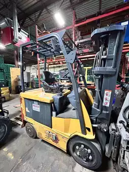 4-Wheel Electric 2022  CAT Lift Trucks EC25N (2)