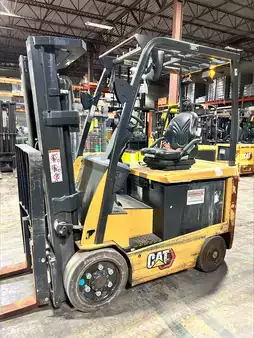 4-Wheel Electric 2022  CAT Lift Trucks EC25N (1)