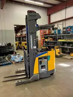 Montacargas Retráctil 2018  Jungheinrich ETR340A (37)