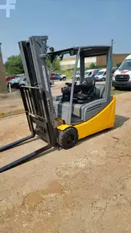 Montacargas diésel 2016  Jungheinrich EFG220 (4)