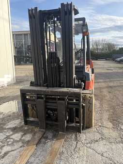 Elektromos 4 kerekű 2014  Toyota 7FBMF45 (4)