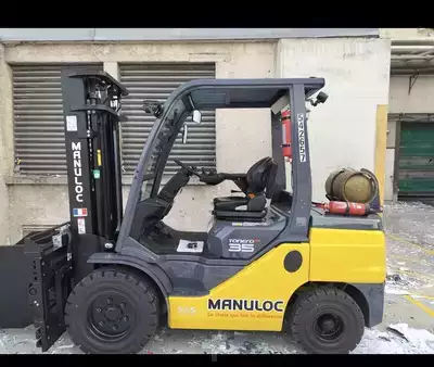 Gázüzemű targoncák 2022  Toyota 06-8FGJ35F (2)