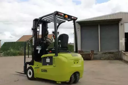 Eléctrica de 4 ruedas 2024  Clark GTX16 (3)