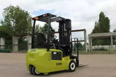 Eléctrica de 4 ruedas 2024  Clark GTX16 (6)