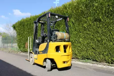 Gázüzemű targoncák 2017  Yale GLP16VX (7)