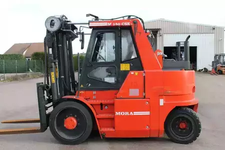 Dízel targoncák 2017  Mora M150CSE (4)