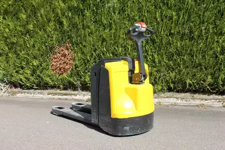 Nízkozdvižný vozík 2017  Yale MP16 (1)