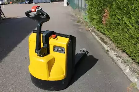 Nízkozdvižný vozík 2017  Yale MP16 (2)