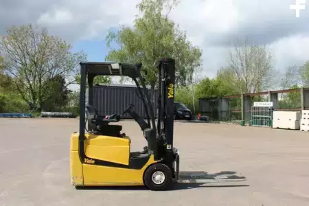 Elektro čtyřkolový VZV 2019  Yale ERP15VC (2)