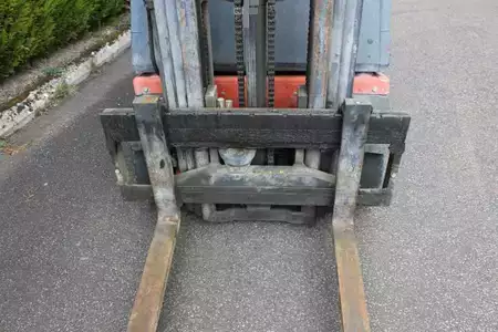 Treibgasstapler 1994  Fenwick H12T (9)