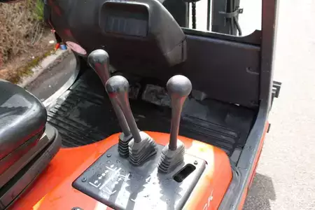 LPG VZV 1994  Fenwick H16T (7)