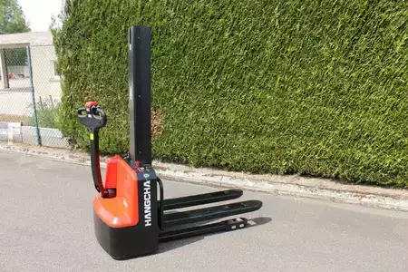 VZV s plošinou pro řidiče 2026  HC (Hangcha) CDD12 (3)