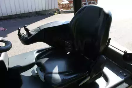 Electric - 4 wheels 2019  Fenwick E16 EVO (9)