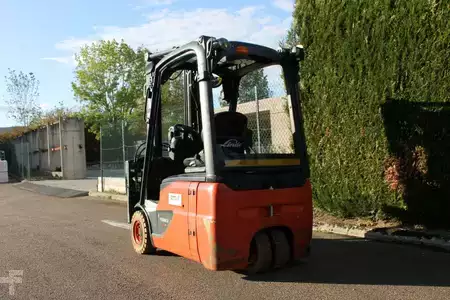 Elektromos 4 kerekű 2019  Fenwick E16 (4)