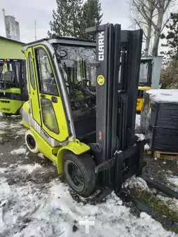 Chariots élévateurs GPL 2018  Clark C 35L (6)