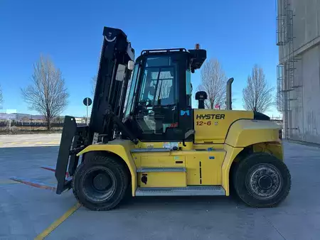 Dieseltrukki 2022  Hyster H12XD6 (1)