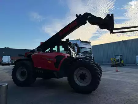 Verreikers (vast) 2022  Manitou MLT737-130 (2)