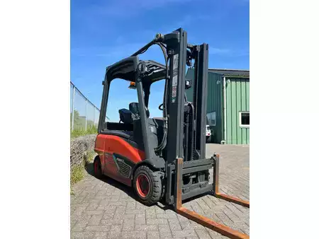 Diesel heftrucks - Linde E16P TPX Freelift Sideshift (2)
