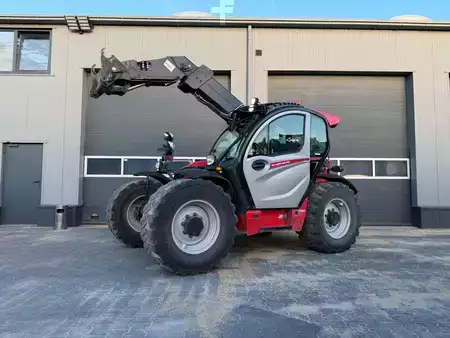 Verreikers (vast) 2022  Manitou MLT635-130 (1)