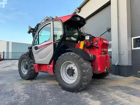 Verreikers (vast) 2022  Manitou MLT635-130 (3)