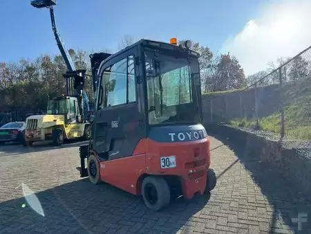 Elektro 4 Rad 2017  Toyota 8FBMT35 1509 uur Inclusief lader (3)