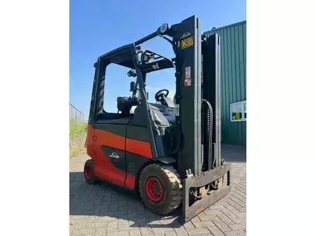 4-wiel elektrische heftrucks 2016  Linde E25H/600 TPX Freelift 4 valves (2)