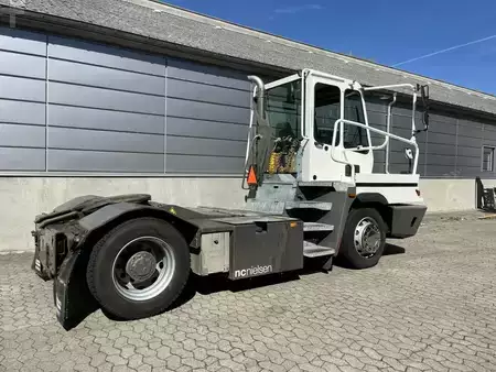 Terminaltraktor 2015  Terberg YT182 4x2 (3)
