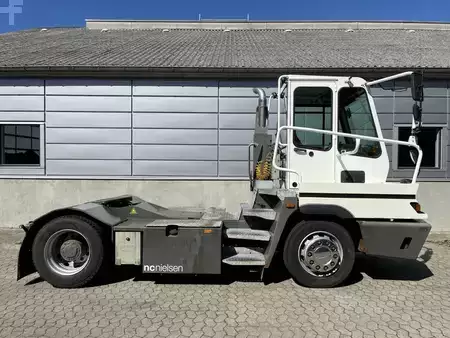 Terminaltraktor 2015  Terberg YT182 4x2 (4)