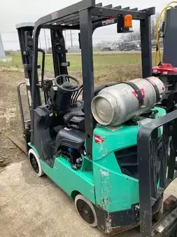 Carretilla elevadora GLP 2019  Mitsubishi FGC18N (3)