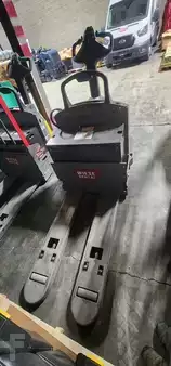 Transpallet elettrici 2020  Jungheinrich ECR327 (2)