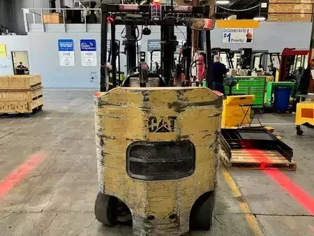 LPG VZV 2019  CAT Lift Trucks GC40KSTR (26)